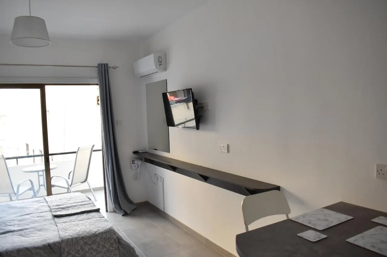 Marias Apartment - In City Centre,Near Beach Larnaca